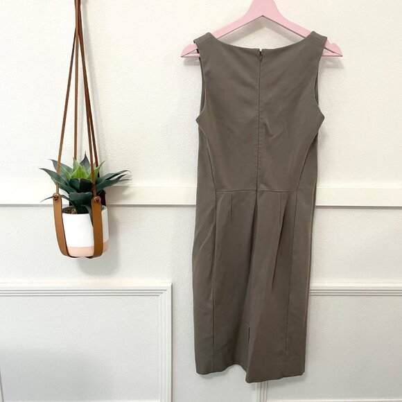 M.M. LaFleur The Rachel Dress  Washable Ponte Pebble Grey Size 10 - Picture 6 of 6